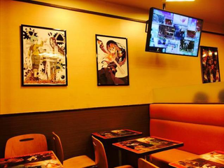 Illustration for article titled Tokyo Hamburger Restaurant Covered in AnimeÂ